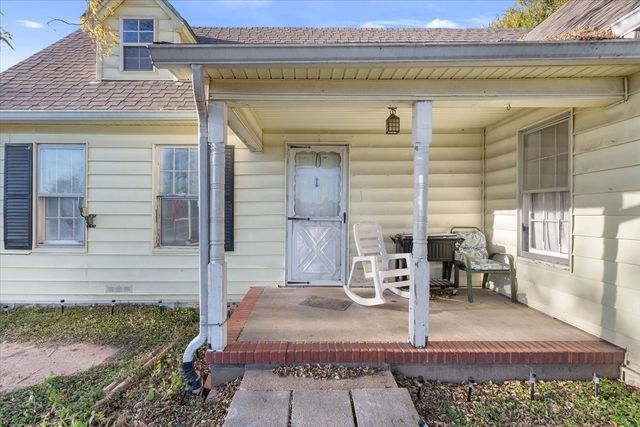 1601 E Texas Avenue, Mart, TX 76664