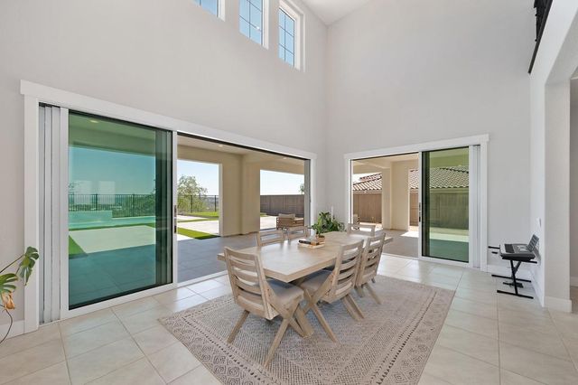 4008 Whitney Vista Ln, Rocklin, CA 95677