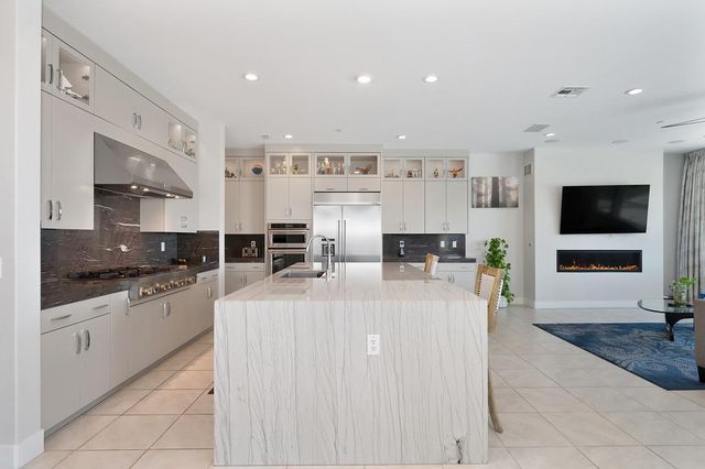 4008 Whitney Vista Ln, Rocklin, CA 95677