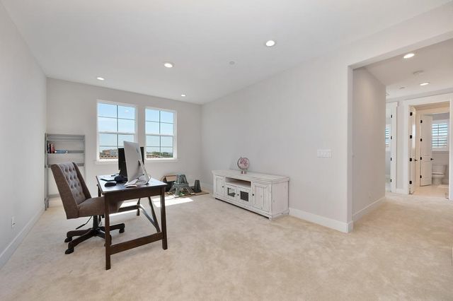 4008 Whitney Vista Ln, Rocklin, CA 95677