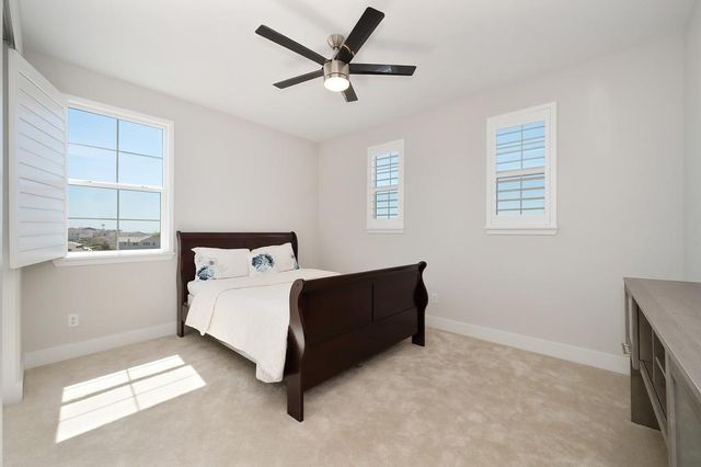 4008 Whitney Vista Ln, Rocklin, CA 95677