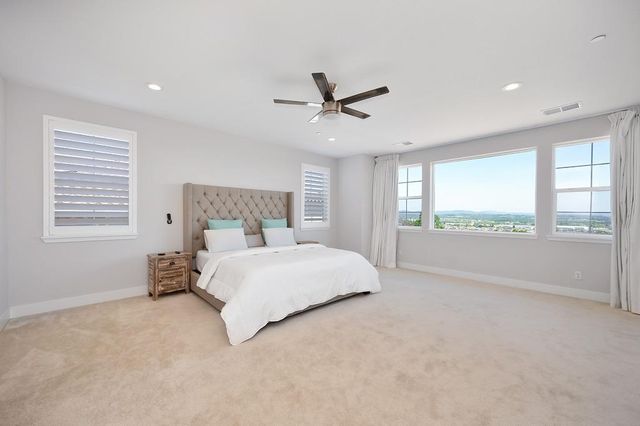 4008 Whitney Vista Ln, Rocklin, CA 95677
