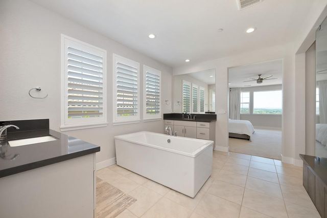 4008 Whitney Vista Ln, Rocklin, CA 95677