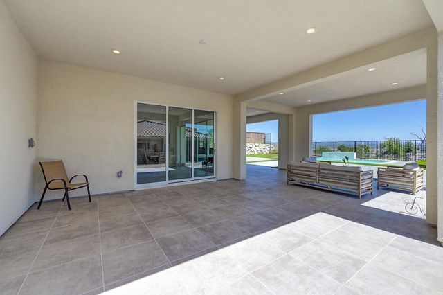 4008 Whitney Vista Ln, Rocklin, CA 95677