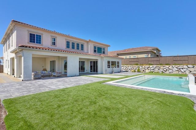 4008 Whitney Vista Ln, Rocklin, CA 95677
