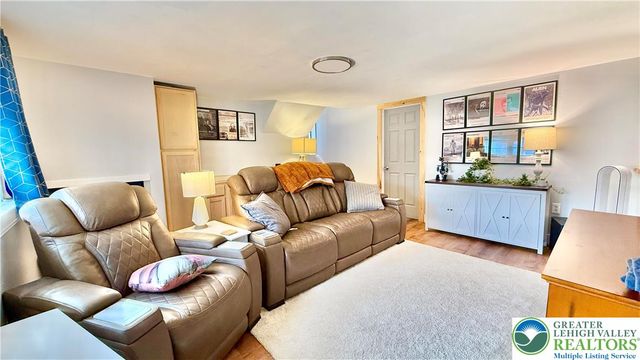 3041 Hermitage Avenue, Easton, PA 18045