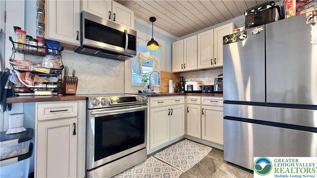 3041 Hermitage Avenue, Easton, PA 18045