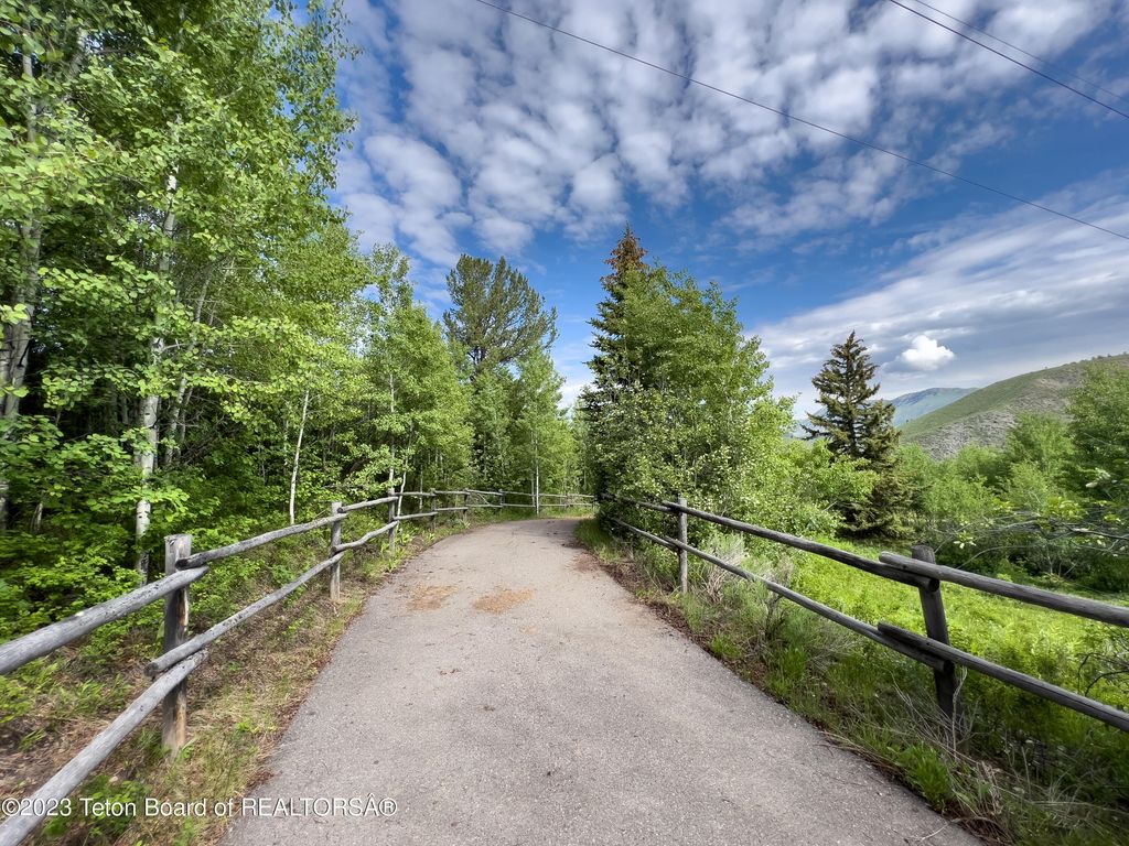 RODEO Road, Jackson, WY 83001 photo 15