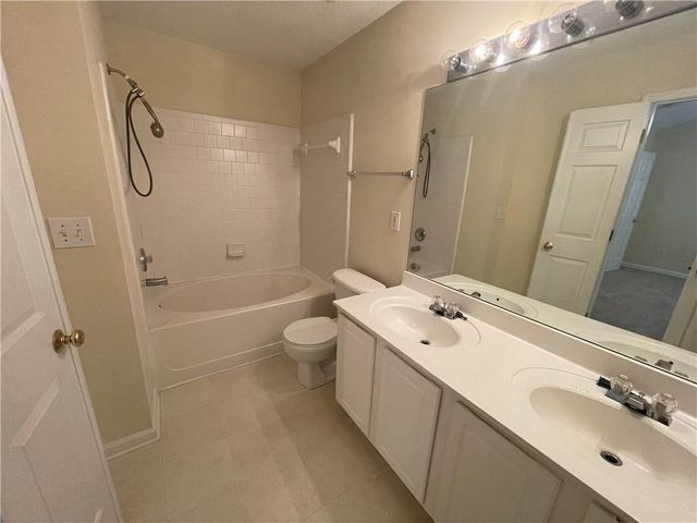 4085 Howell Park Road, Duluth, GA 30096