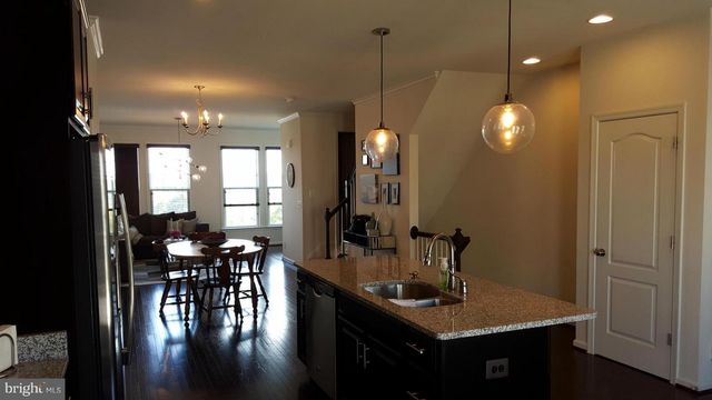 21725 PAGODA TER, Ashburn, VA 20147