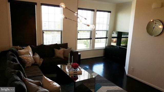 21725 PAGODA TER, Ashburn, VA 20147