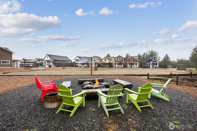 1048 Point Brown Avenue SE, Ocean Shores, WA 98569