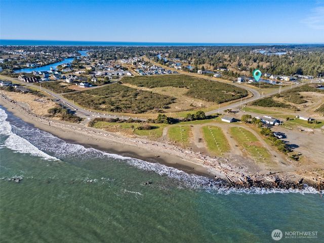 1048 Point Brown Avenue SE, Ocean Shores, WA 98569