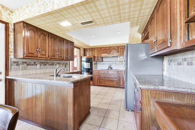 2719 N Spring Drive, Richardson, TX 75082