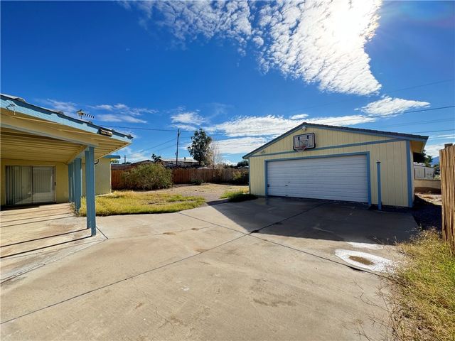 4562 Pinta Drive, Topock, AZ 86436