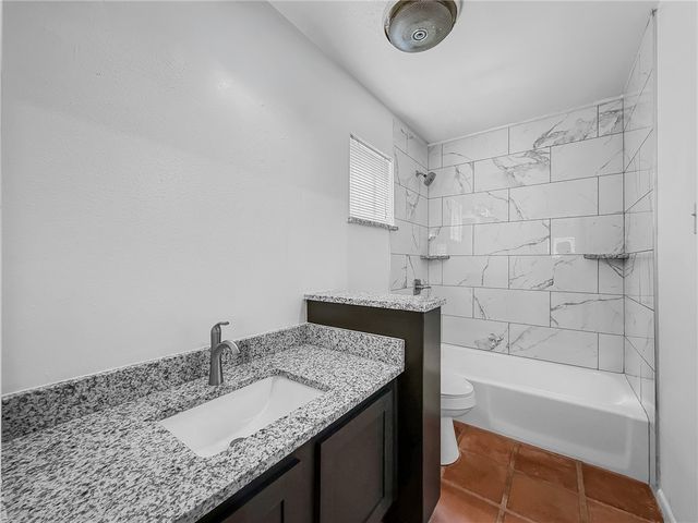 1714 Amazon Dr, Corpus Christi, TX 78412