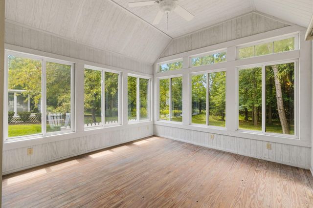 6526 Upper Lake Circle, Westerville, OH 43082