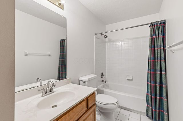 6526 Upper Lake Circle, Westerville, OH 43082
