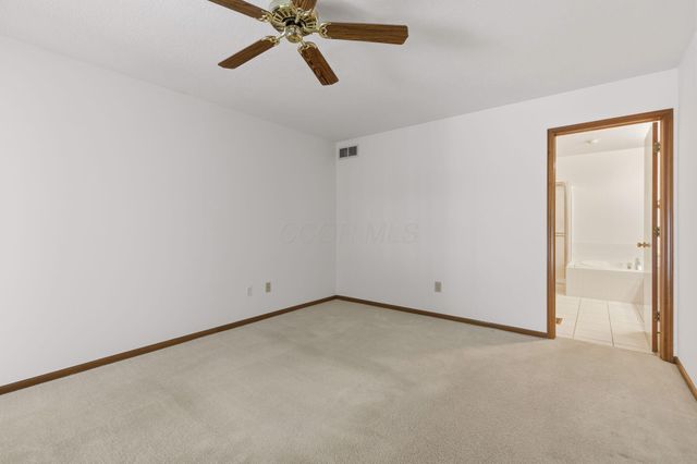 6526 Upper Lake Circle, Westerville, OH 43082