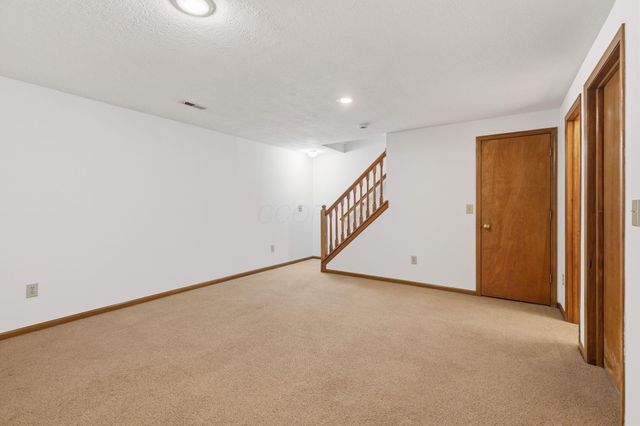 6526 Upper Lake Circle, Westerville, OH 43082