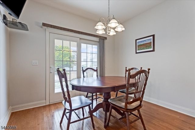 28 Briar Ct, Hardyston Twp., NJ 07419