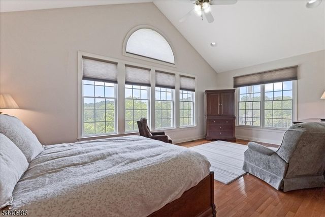 28 Briar Ct, Hardyston Twp., NJ 07419