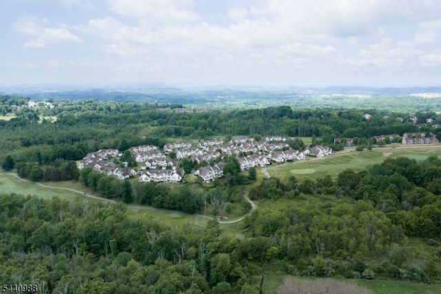 28 Briar Ct, Hardyston Twp., NJ 07419