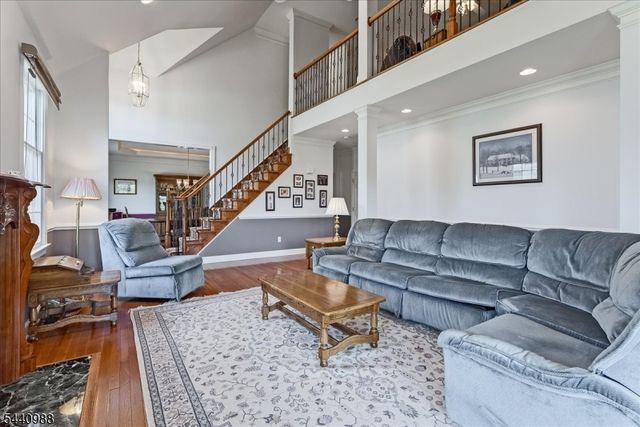 28 Briar Ct, Hardyston Twp., NJ 07419