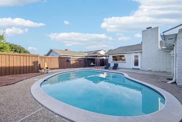 813 Stone Trail Drive, Plano, TX 75023