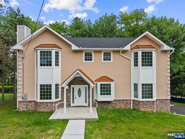 418 East Avenue, Northvale, NJ 07647