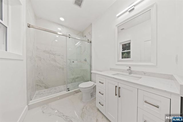 418 East Avenue, Northvale, NJ 07647