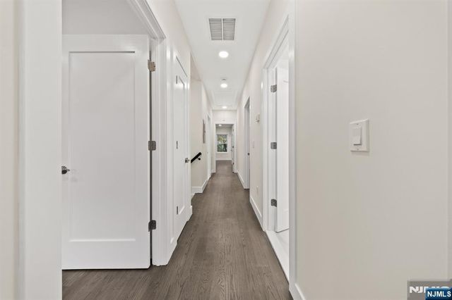 418 East Avenue, Northvale, NJ 07647