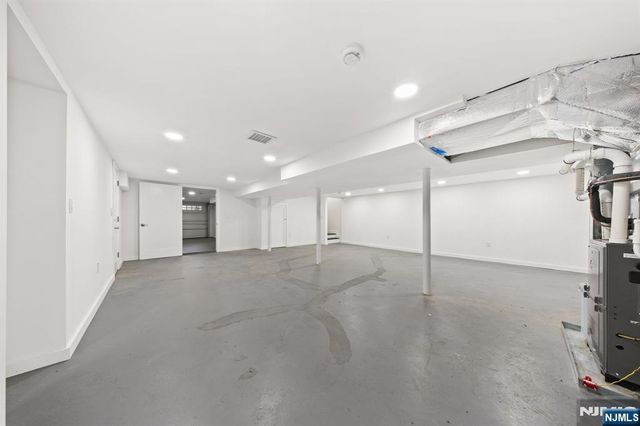 418 East Avenue, Northvale, NJ 07647