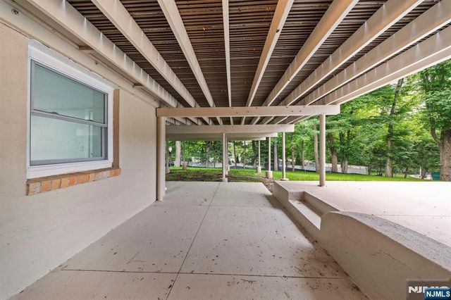 418 East Avenue, Northvale, NJ 07647