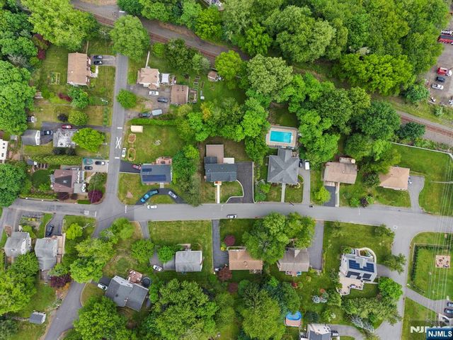 418 East Avenue, Northvale, NJ 07647