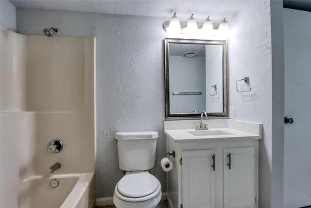 4514 JENKINS Street, The Colony, TX 75056