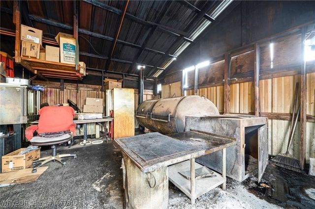 5910 Alma Highway, Van Buren, AR 72956