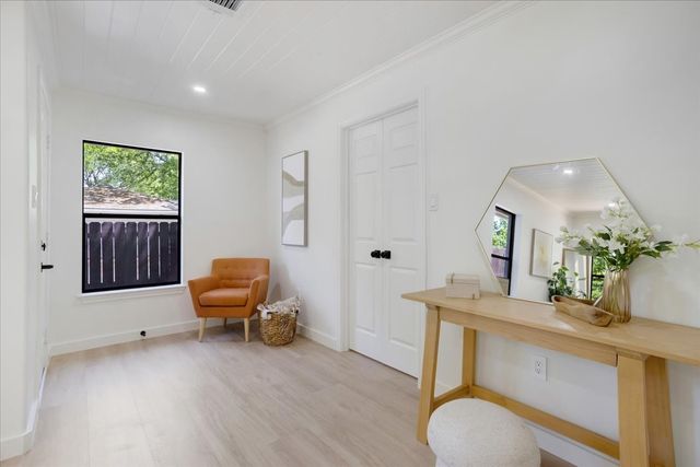 4166 W Houston Street, Sherman, TX 75092