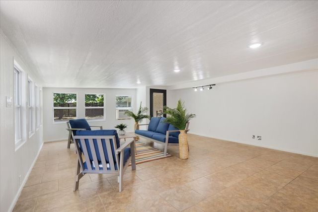 4166 W Houston Street, Sherman, TX 75092