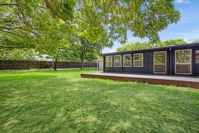 4166 W Houston Street, Sherman, TX 75092