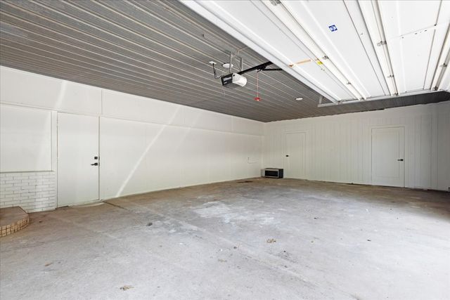 4166 W Houston Street, Sherman, TX 75092