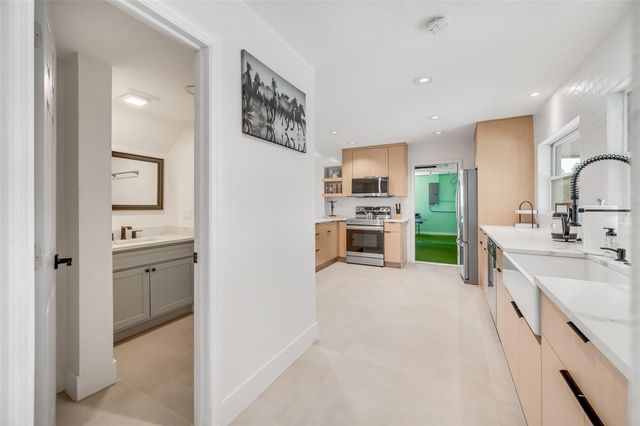 4622 BAY CREST DRIVE, Tampa, FL 33615