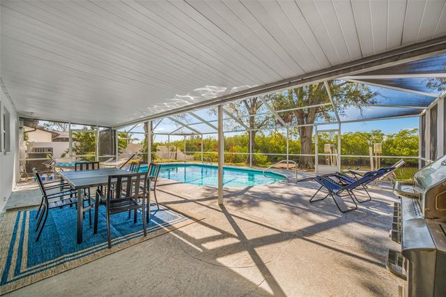 4622 BAY CREST DRIVE, Tampa, FL 33615