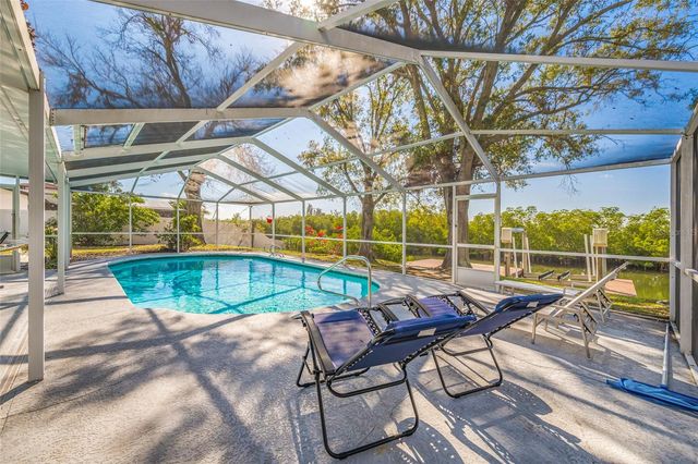 4622 BAY CREST DRIVE, Tampa, FL 33615