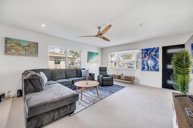 4622 BAY CREST DRIVE, Tampa, FL 33615