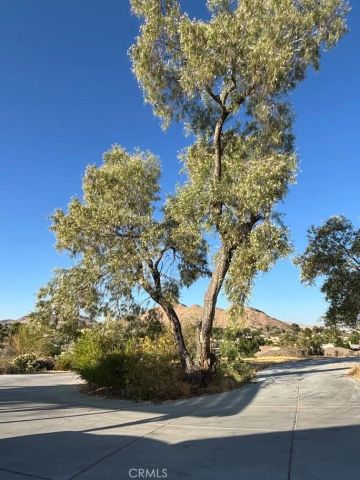 15492 Lenca, Apple Valley, CA 92307