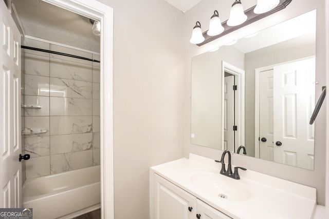 7671 Antebellum Lane, Riverdale, GA 30274