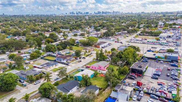 9616 NW 26th Ave, Miami, FL 33147