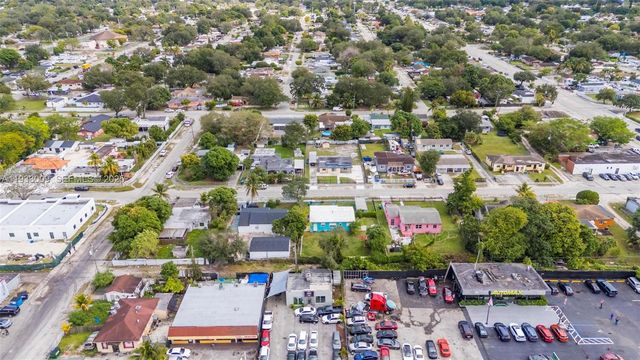 9616 NW 26th Ave, Miami, FL 33147