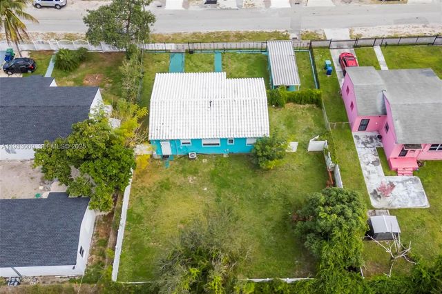 9616 NW 26th Ave, Miami, FL 33147